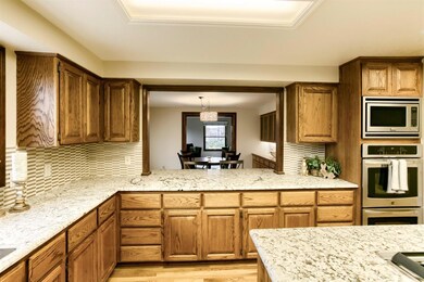 3555 Ross Ln, Central Point, OR 97502 - photo 6