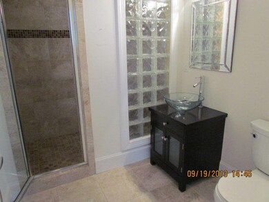 1426 Newcastle St unit 201, Brunswick, GA 31520 - photo 3