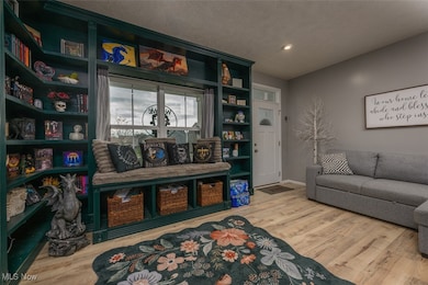 6067 Longview St SW, Massillon, OH 44646 - photo 4