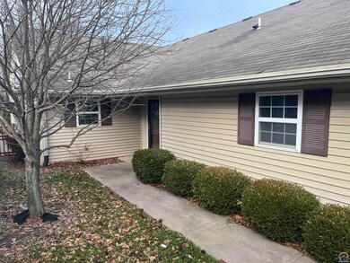 3320 SW Lajolla Rd, Topeka, KS 66614 - photo 2