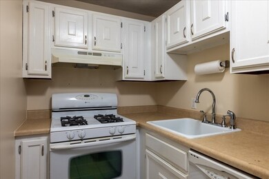 9 Kenmar Dr unit 21, Billerica, MA 01821 - photo 5