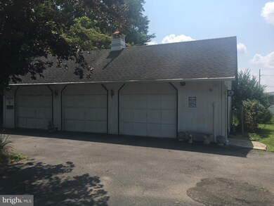 504 Paige Dr, Southampton, NJ 08088 - photo 3