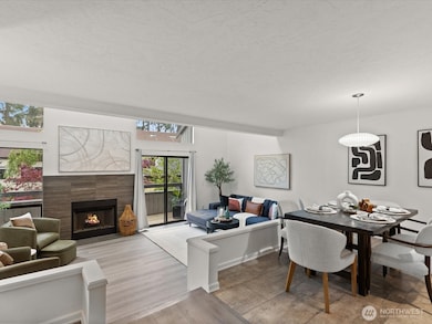 3506 108th Place NE unit 2, Bellevue, WA 98004 - photo 2