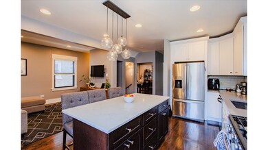 5105 W Nelson St, Chicago, IL 60641 - photo 2