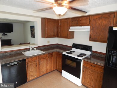 2820 Nestor Ct, Bowie, MD 20716 - photo 4