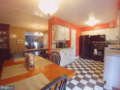 4237 Lyman Dr, Philadelphia, PA 19114 - photo 7