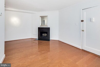 3817 Davis Place NW unit 1, Washington, DC 20007 - photo 2