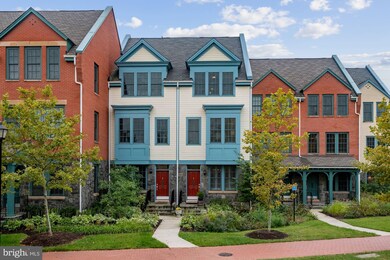 922 Slaters Ln, Alexandria, VA 22314 - photo 2