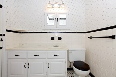 300 Woodview Ct, Jacksonville, NC 28540 - photo 7