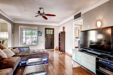 1314 E Hubbell St Phoenix AZ-large-006-L