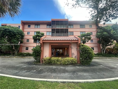 20860 San Simeon Way unit 4046, Miami, FL 33179 - photo 2