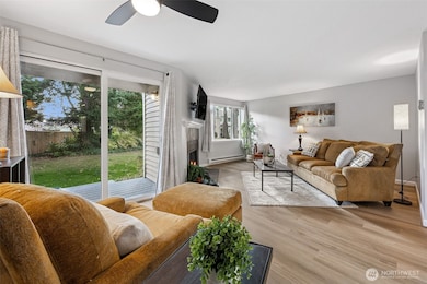 23816 12th Place S unit 406, Des Moines, WA 98198 - photo 3