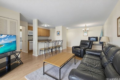 Discovery Bay Center unit 1817, Honolulu, HI 96815 - photo 3