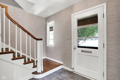 2796 Sycamore St, Columbus, IN 47201 - photo 5