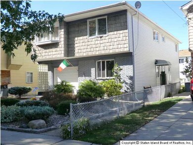 256 Abingdon Ave, Staten Island, NY 10308 - photo 2