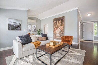 2923 SW Reindeer Ave, Redmond, OR 97756 - photo 5