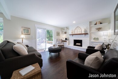 2471 appleton NE, Grand Rapids, MI 49525