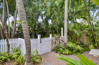 Amenity-White Street Common Area-_DSC092
