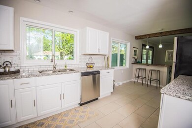 1462 Wilmore Dr Kitchen