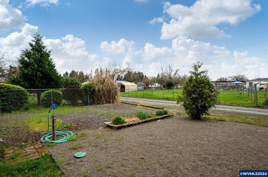 18795 Shirley Ave NE, Hubbard, OR 97032 - photo 4