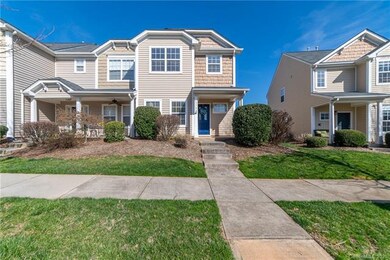 Welcome to 17744 Trolley Crossing Way! End unit to