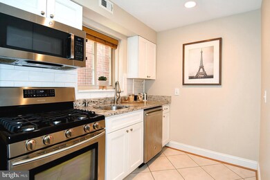 718 Park Rd NW unit 4, Washington, DC 20010 - photo 3