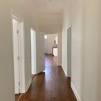 710 W Owings St, Denison, TX 75020 - photo 2