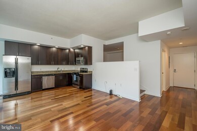 22 S Front St unit 305, Philadelphia, PA 19106 - photo 2