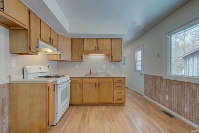 103 Straford Ct, Decatur, IN 46733 - photo 3