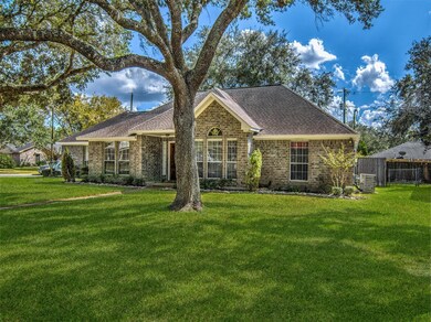 2603 Westfield St, Alvin, TX 77511 - photo 4