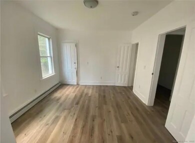 220 Maplewood Ave unit 3, Bridgeport, CT 06605 - photo 6