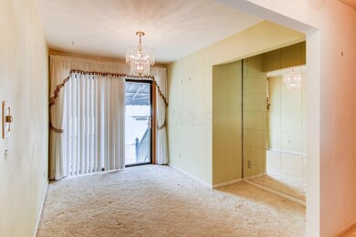 14 Dining Room