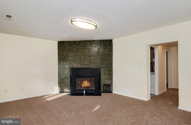 1037 Lake Shore Dr, Bowie, MD 20721 - photo 4