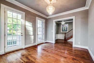 1629 Columbia St, Houston, TX 77008 - photo 6