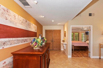 004_Foyer