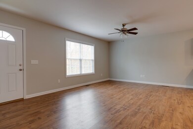 202 Reeves St, Dickson, TN 37055 - photo 5