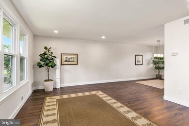 10 Locust Grove Rd, Cherry Hill, NJ 08003 - photo 5