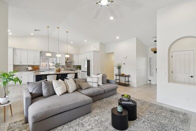 9-web-or-mls-S Amber St-0805-009