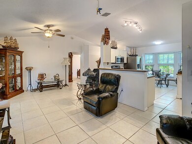 3330 Queen Palm Drive-11