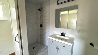 219 Styers St, Houston, TX 77022 - photo 7