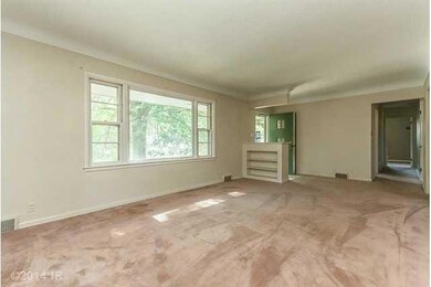 1314 Cummins Pkwy, Des Moines, IA 50311 - photo 2