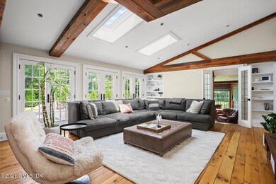 175 Cat Rock Rd Cos Cob CT-large-017-028