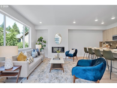 15155 E Burnside St, Portland, OR 97233 - photo 5