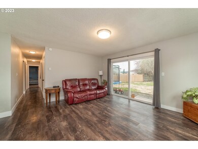 3342 Olive Way, Longview, WA 98632 - photo 6