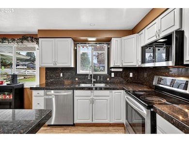 10800 SE Kathy Ln, Boring, OR 97009 - photo 3