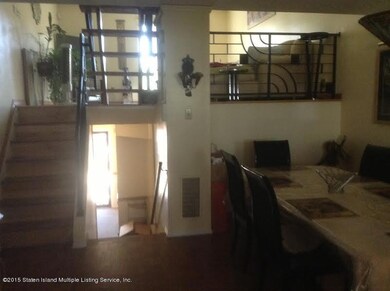 1634 ForestHill diningroom