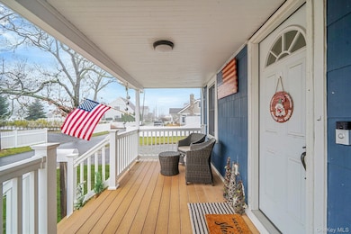 15 Cedar Grove Ct, Patchogue, NY 11772 - photo 4