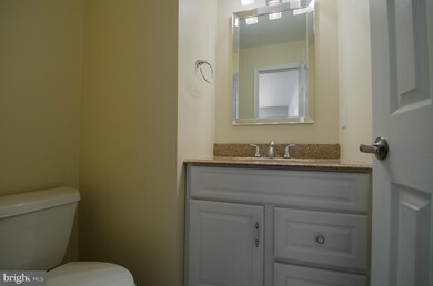 6101 Calico Pool Ln, Burke, VA 22015 - photo 6