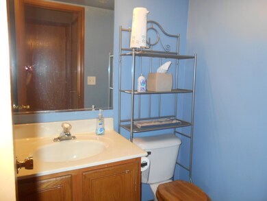 2762 W Atlantic Ave, Waukegan, IL 60085 - photo 2