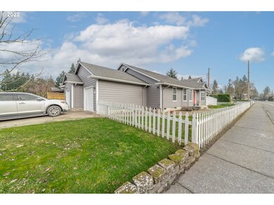 1417 Happy Ln, Eugene, OR 97401 - photo 3